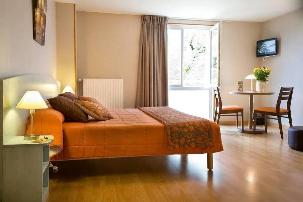 La Metairie Hotell Cordes Sur Ciel Exteriör bild